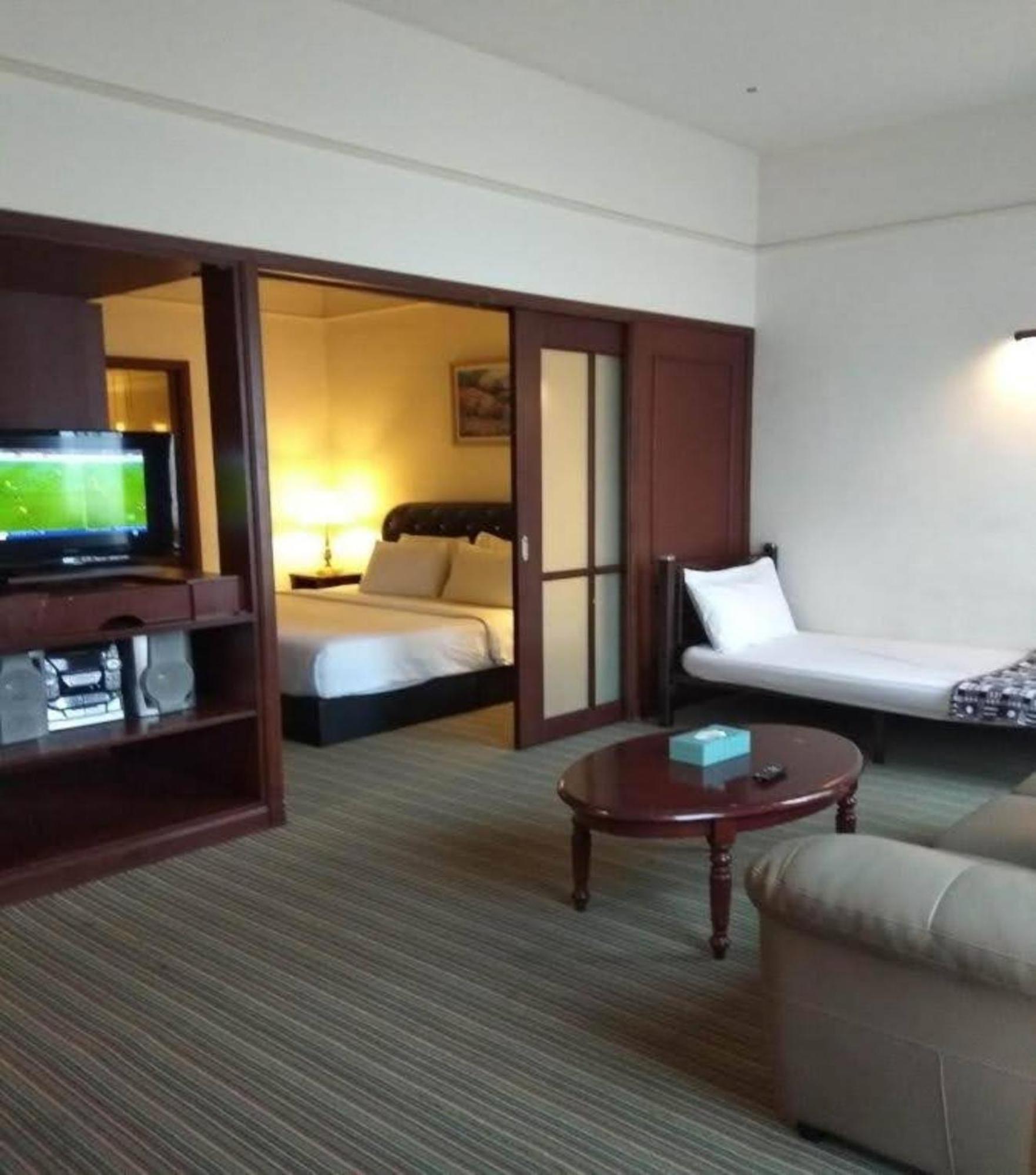 Nexus Service Suite Times Square Kuala Lumpur Bagian luar foto